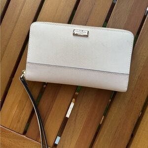 KATE SPADE WRISTLET